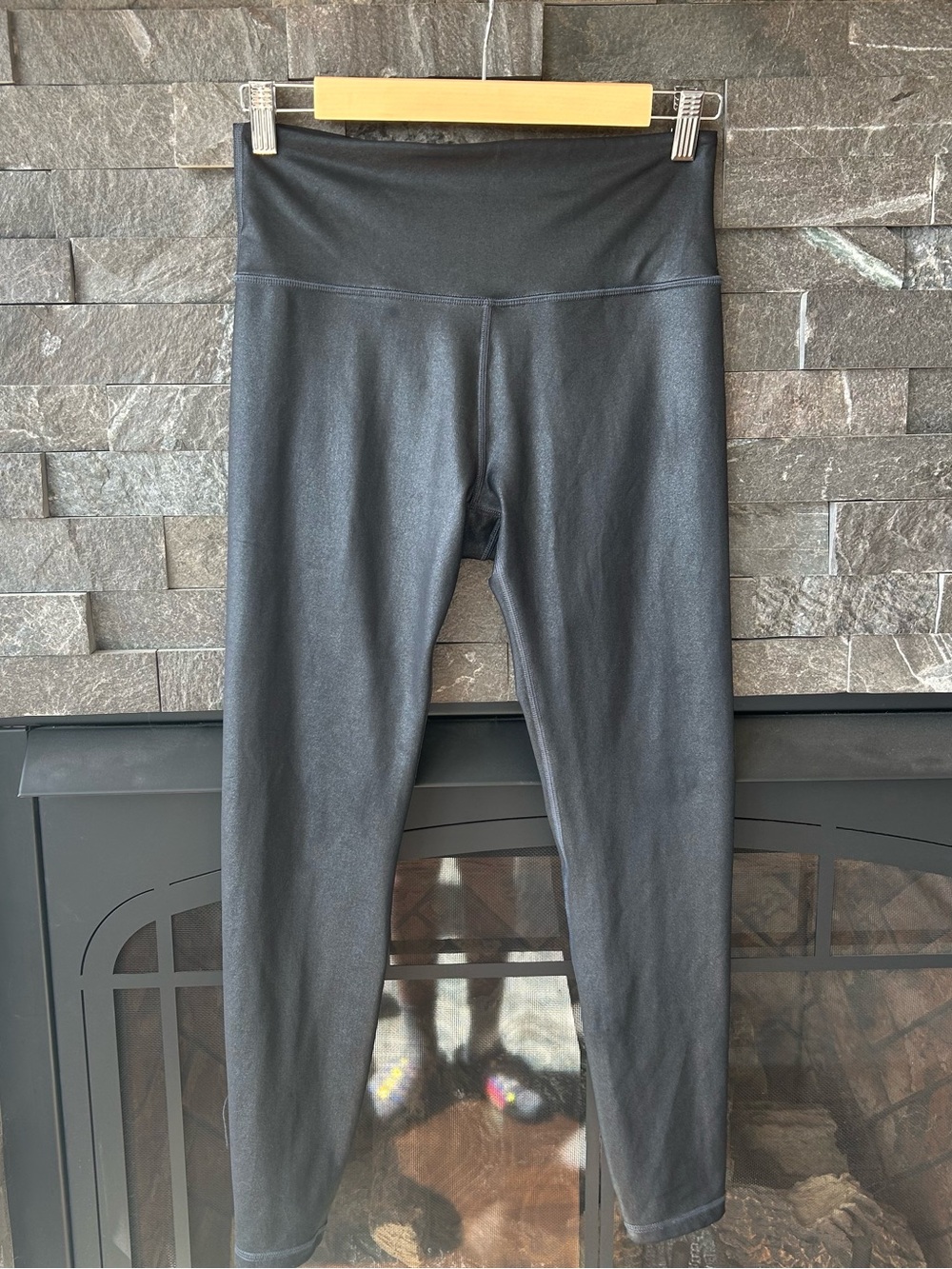 Athleta Elation Shine Leggings in Black - Picture 1 of 6